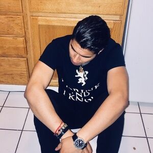 Meet your Posher, Aj